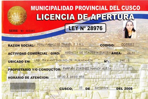 Permesso-legale-di-funzionamanto-di-Peru-1